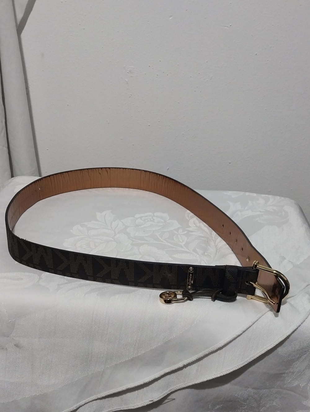 MICHEAL KORS LEATHER BEL